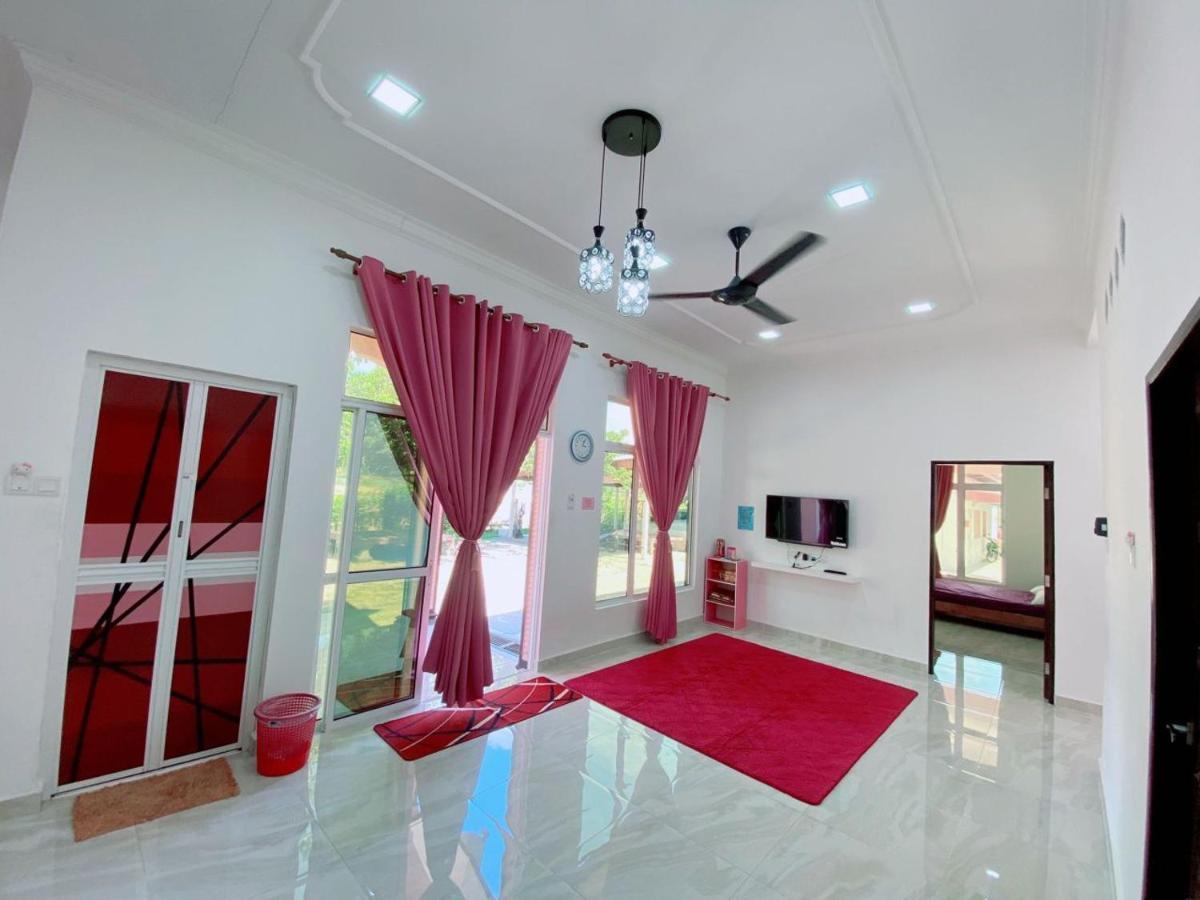 Willa Hellokitty House - Unit 1 Kuala Terengganu Zewnętrze zdjęcie