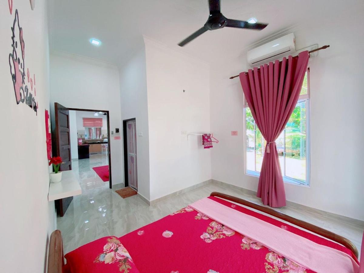 Willa Hellokitty House - Unit 1 Kuala Terengganu Zewnętrze zdjęcie